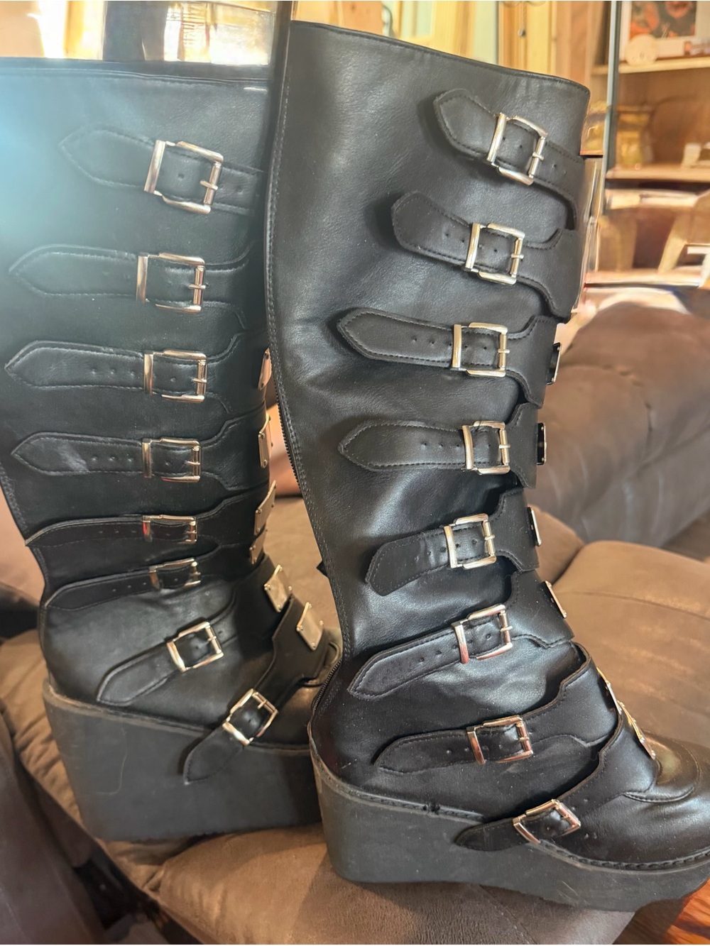 Black Women's Buckled Wedge Boots - Brand Unspecified
